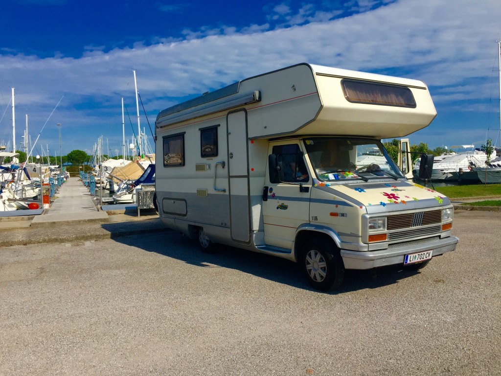 annemarie-roadtrip-caravan-italien-fiat-radaelli-3